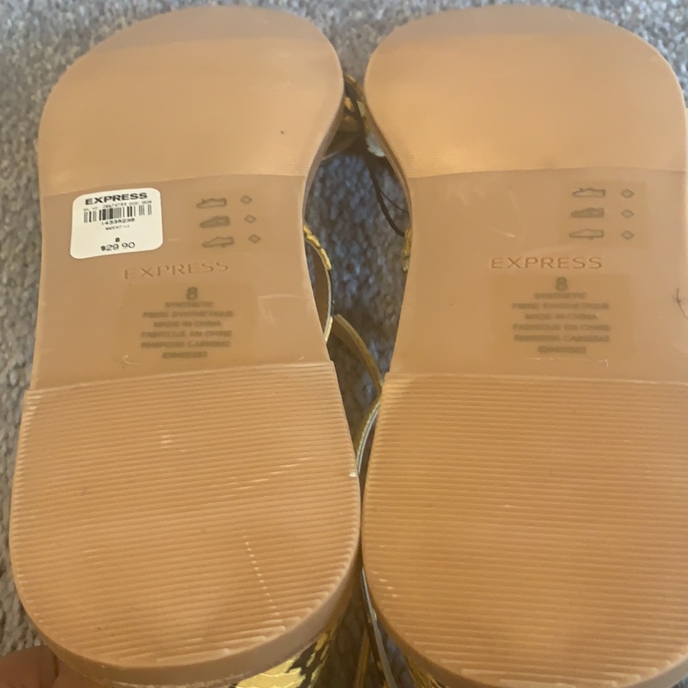 Flat Sandals - Picture 4 of 4